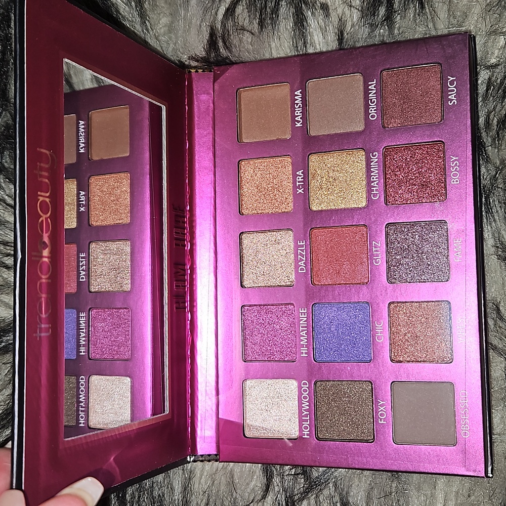 GLAM BABE TREND BEAUTY EYESHADOW PALETTE
